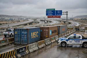 Swabi highway interchange blocked with containers — file image / صوابی ہائی وے انٹرچینج کنٹینرز سے بند — فائل فوٹو